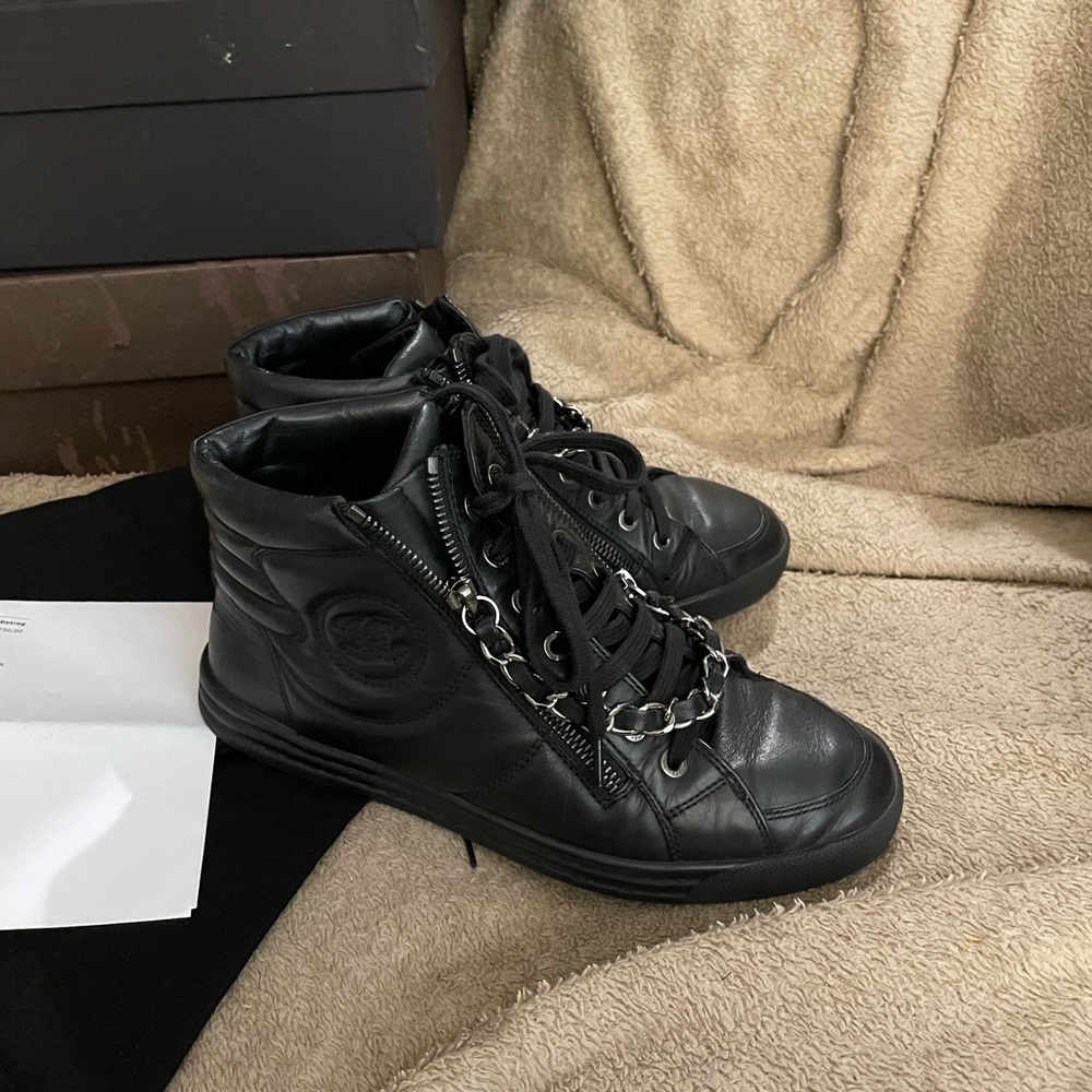 Authentic Chanel sneakers size 37.5